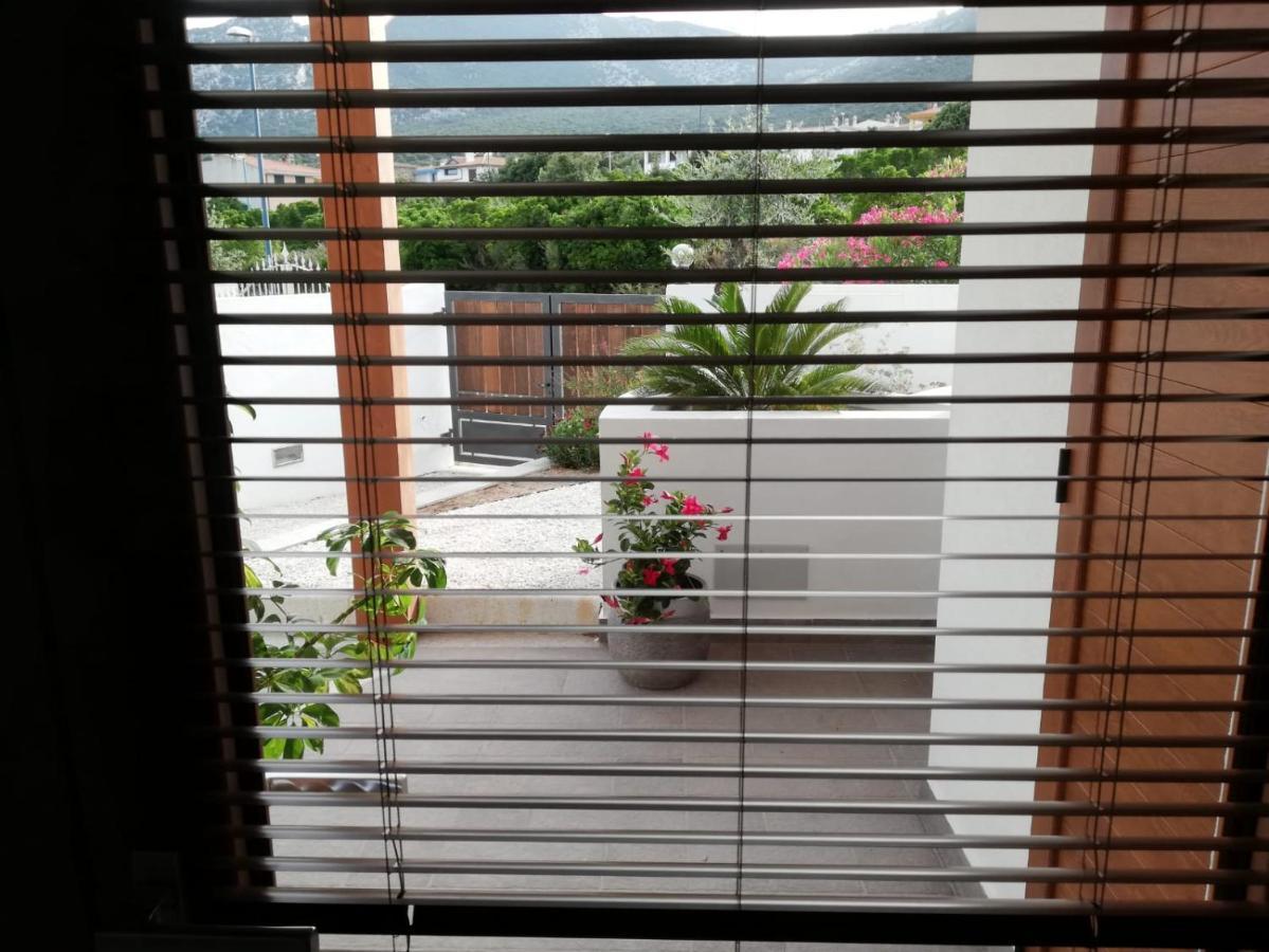 Body And Soul Apartment Cala Gonone Ngoại thất bức ảnh